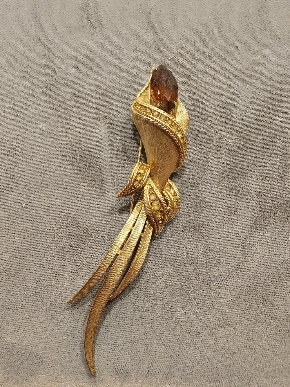 Sarah Coventry Gold-Tone Brooch with Amber Stone